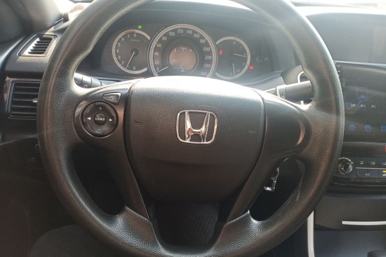 Used Honda Accord 2016 2.0L Comfort Edition
