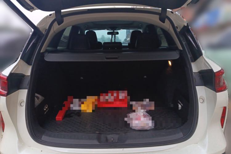 Used Infiniti QX50 2018 2.0T Two-Wheel Drive Fashion Edition Trunk