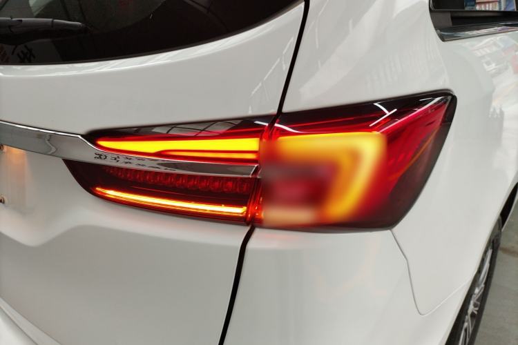 Used Buick GL8 2022 Land Cruiser Executive Class 652T Comfort Model
