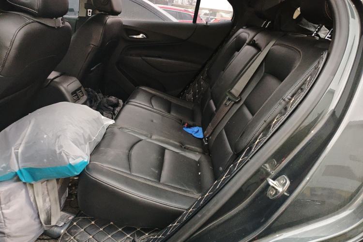 Used Chevrolet Equinox 2019 535T Automatic YuJie Edition China V Standard Left Rear Seat
