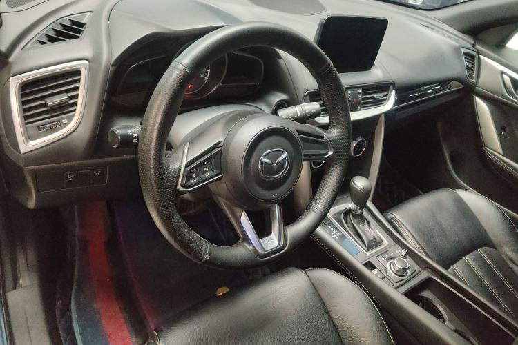 Used Mazda CX-4 2018 2.0L Automatic Two-Wheel Drive Blue Sky Dynamic Version China VI Standard