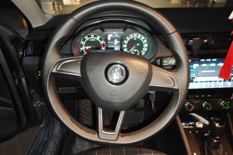 Used Skoda Octavia 2018 Station Wagon TSI230 DSG Comfort Edition