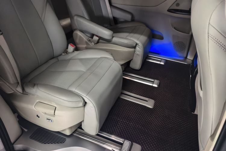 Used Buick GL8 2023 ES Lu Zun Comfort Model