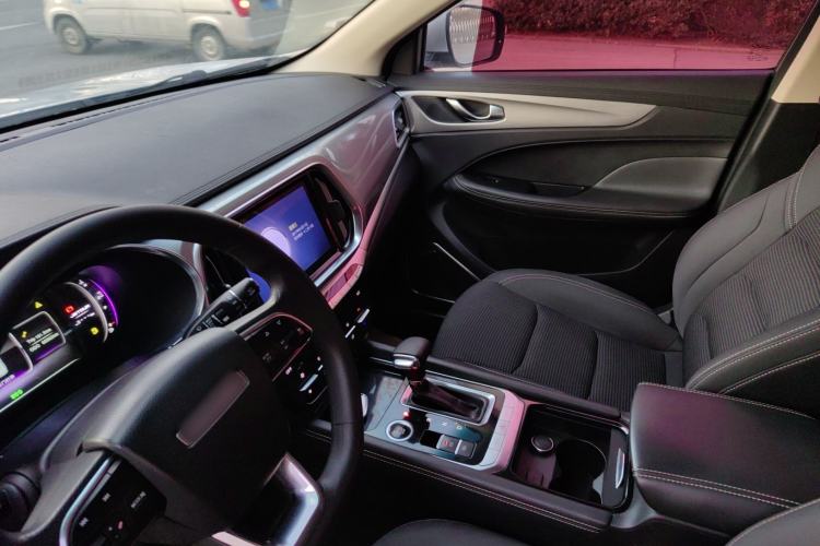 Used JETOUR X90 2019 1.6T DCT Yue Lü Edition 6 Seats China VI Standard Interior 6