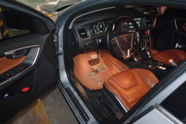 Used Volvo V60 2013 T5 Zhiya Edition Driver Seat