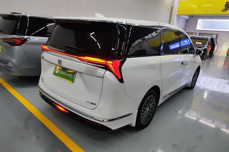 Used Buick GL8 New Energy 2024 Lu Zun Deluxe Edition 7-Seater
