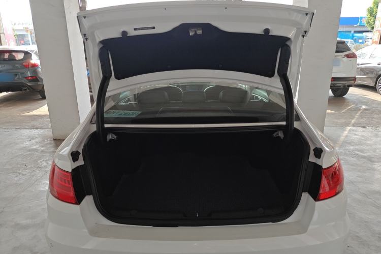 Used Geely Auto Emgrand GL 2017 1.8L DCT Elite Model Trunk