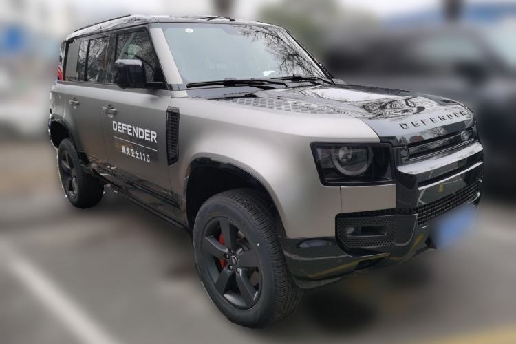 Used Land Rover Defender 2025 110 3.0T P400 X Front Right 45 Deg