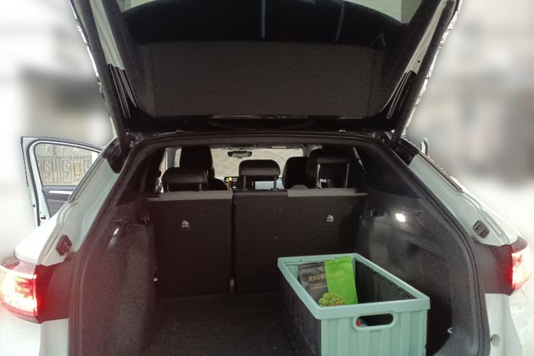 Used Volkswagen ID.4 CROZZ 2022 Long-Range PURE+ Edition Trunk