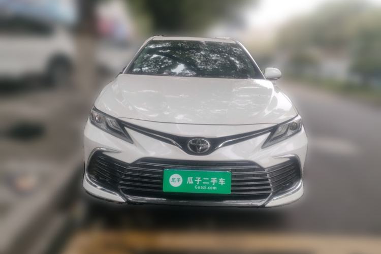 Used Toyota Camry 2021 2.0G Luxury Edition
