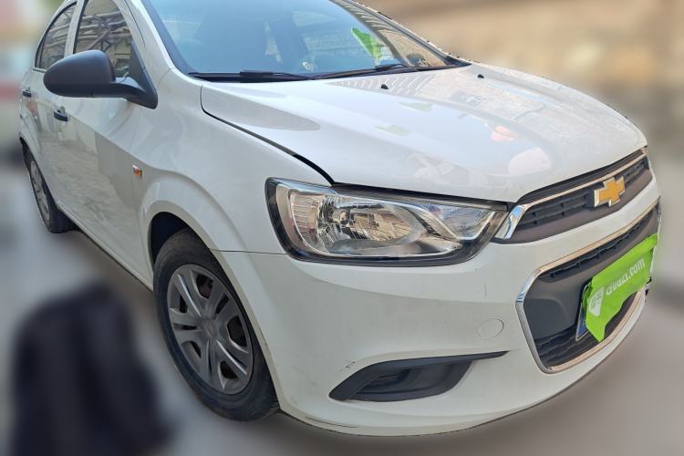 Used Chevrolet Aveo Sonic 2014 Sedan 1.4SL AT Fashion Edition