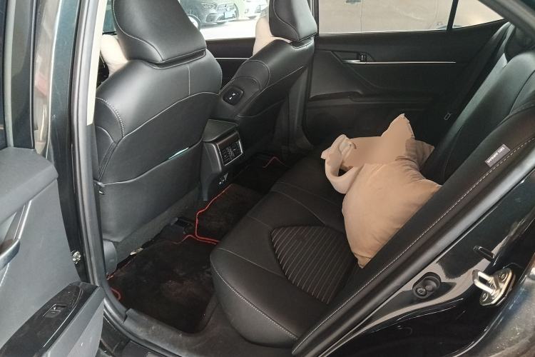 Used Toyota Camry 2023 2.0S Knight Edition