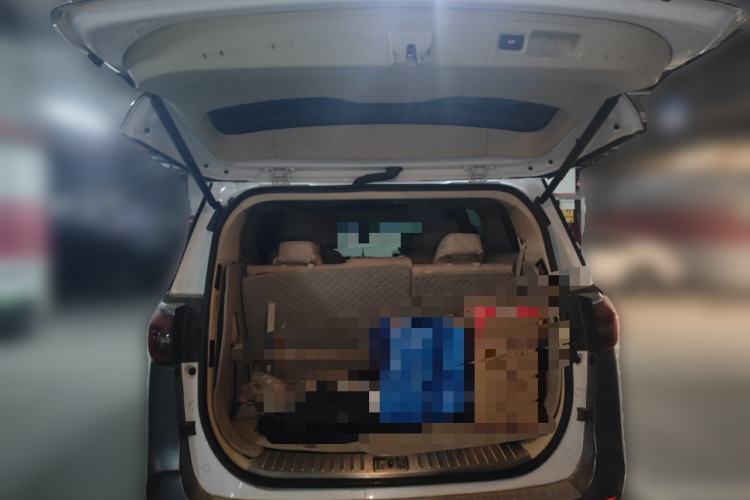 Used Buick GL8 2022 ES Landtrek 653T Luxury Edition Trunk