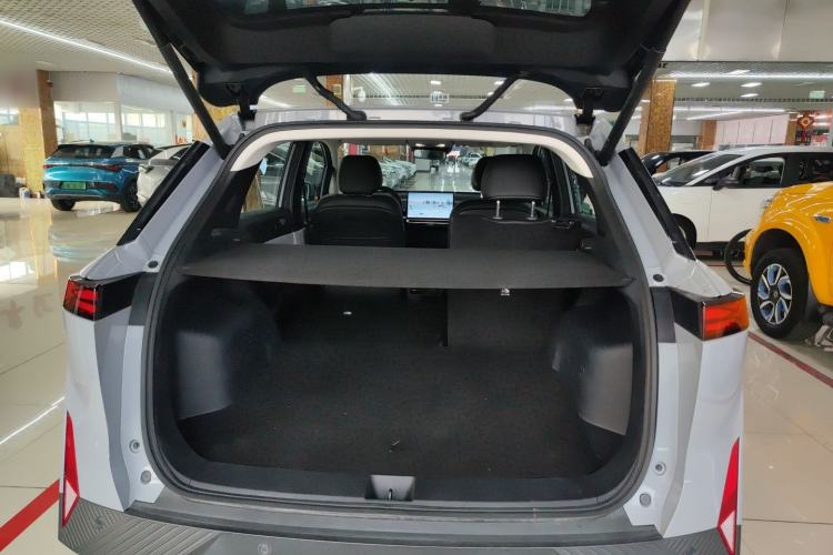 Used Venucia VX6 2023 520 Max
