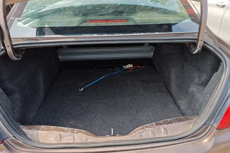 Used Peugeot 301 2016 1.6L Manual Comfort Edition Trunk