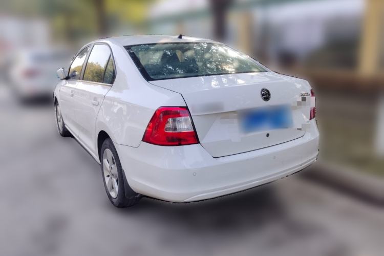 Used Skoda Rapid 2015 1.6L Automatic Smart Selection Model