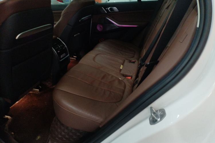 Used BMW X5 2019 xDrive40i Luxury Model with M Sport Package