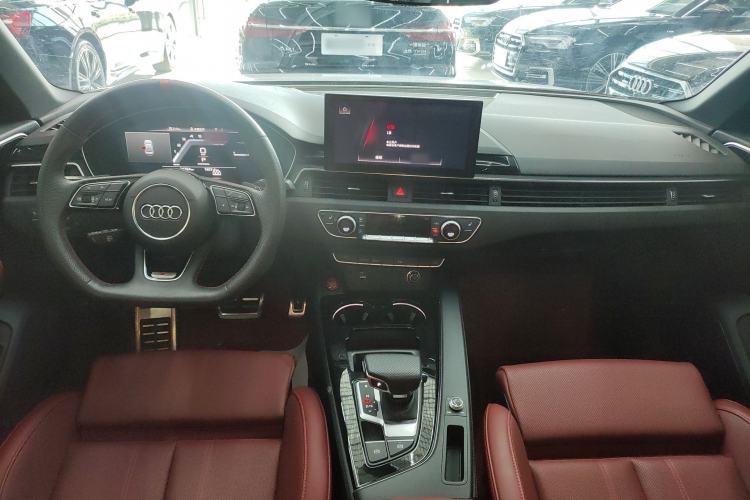 Used Audi A4L 2025 2 Million Units Enjoyment Version 40 TFSI Luxury Dynamic Edition Center Console
