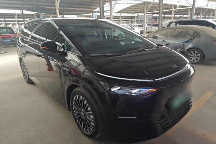Used XPeng X9 2025 740 Ultra-Long Range Max Exterior 1