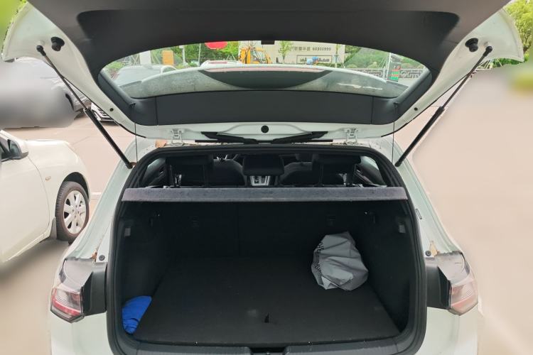 Used Volkswagen Golf 2025 300TSI R-Line