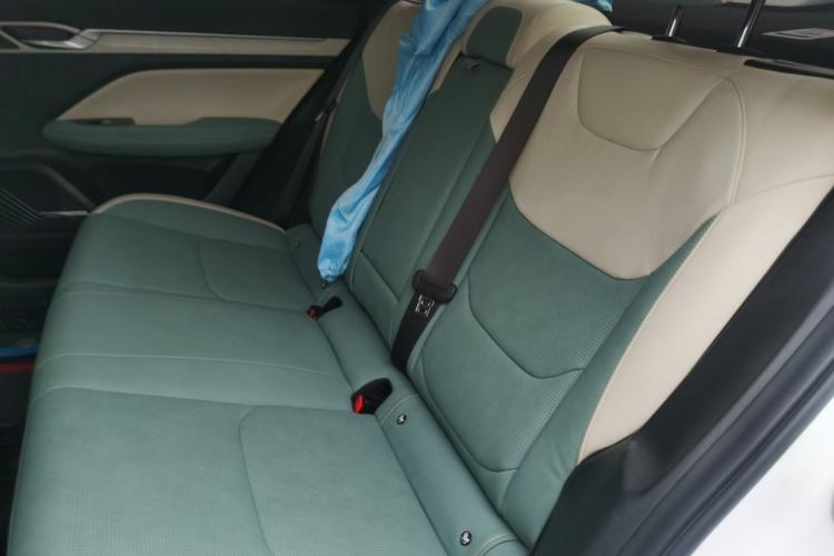 Used Geely Auto Emgrand L HiP 2022 1.5TD-DHT Pro 100KM Super Swift Left Rear Seat