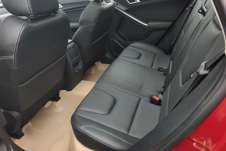 Used JMC Yusheng S330 2016 1.5L GTDi Automatic Two-Wheel Drive Prestige Edition
