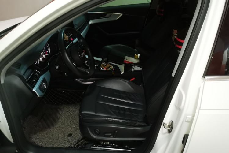 Used Audi A4L 2019 40 TFSI Fashion Edition China VI Emission Standard