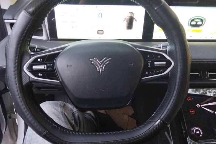 Used NETA U 2022 Zhi400 Pro Ternary Lithium Steering Wheel