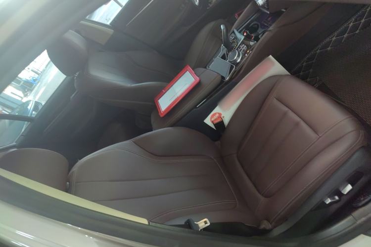 Used BMW 5 Series 2019 525Li Luxury Package
