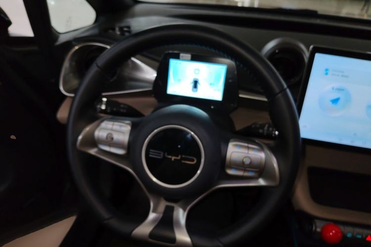 Used BYD Dolphin 2023 420 km Fashion Edition
