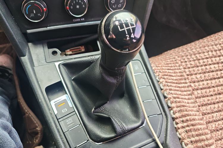 Used Volkswagen Lamando 2015 230TSI Manual Trend Edition