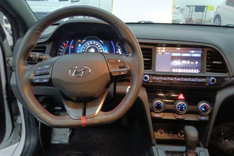 Used Hyundai Elantra (6th Generation / Lingdong) 2019 1.4T Dual-Clutch Xuan Dong · Dynamic Model
