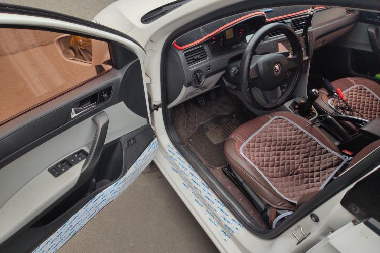 Used Skoda Rapid 2016 1.6L Manual Trend Edition
