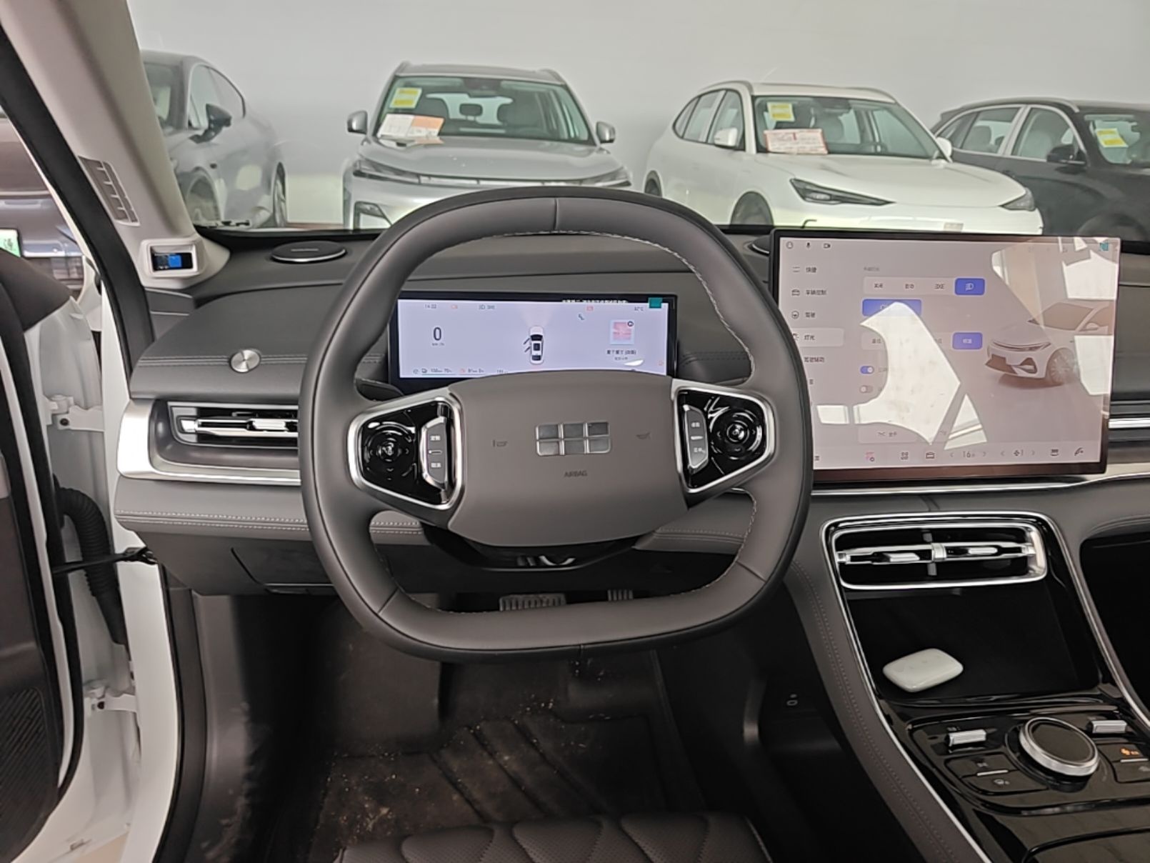 Geely Galaxy A7 2025 Model EM-i 150km Long-Distance Edition — снимка 13