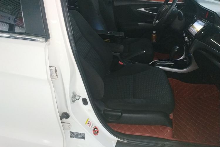 Used Honda Crider 2015 1.8L automatic luxury edition Right Front Seat