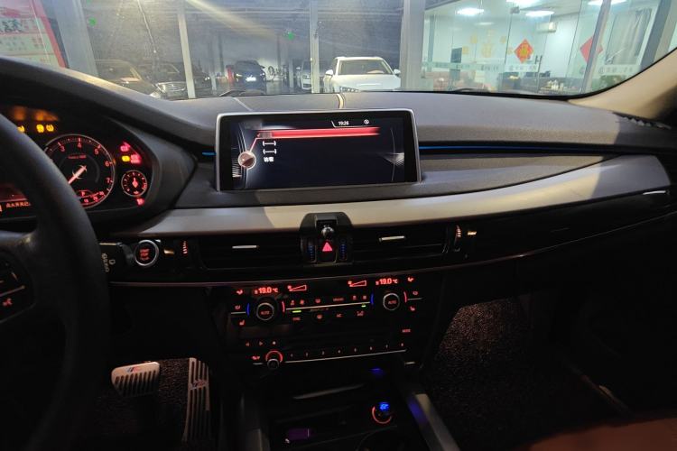 Used BMW X5 2015 xDrive35i U.S. specification
