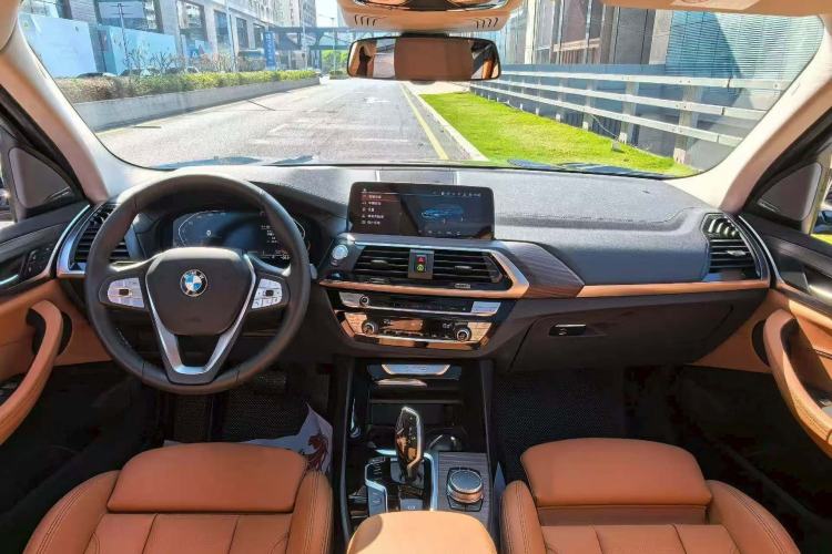 Used BMW X3 2020 xDrive28i Luxury Package Interior 4