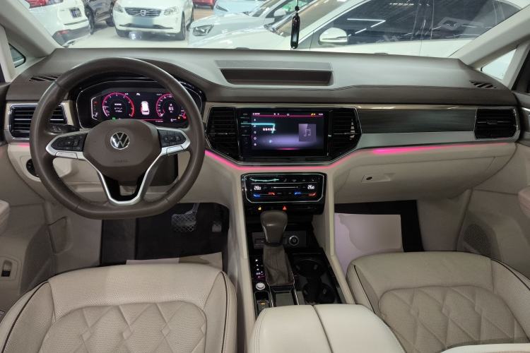 Used Volkswagen Viloran 2020 380TSI Prestige Edition
