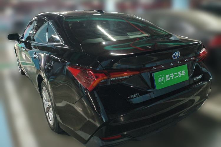 Used Toyota Avalon 2019 Dual-Engine 2.5L Luxury Edition China VI Standard