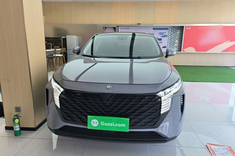 Used Venucia V 2021 260T Idol Edition
