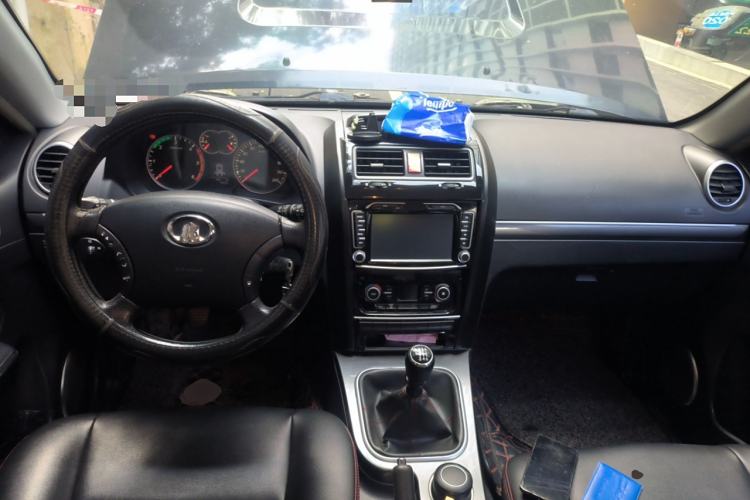 Used Haval H5 Classic 2013 ZhiZun Edition Green Silence 2.0T Manual Two-Wheel Drive Progressive Model