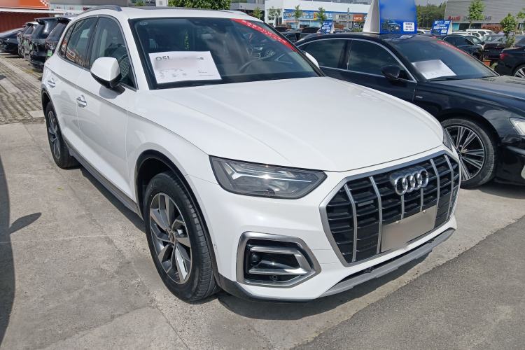 Used Audi Q5L 2022 Updated Version 40T Luxury Elegant Edition Front Right 45 Deg