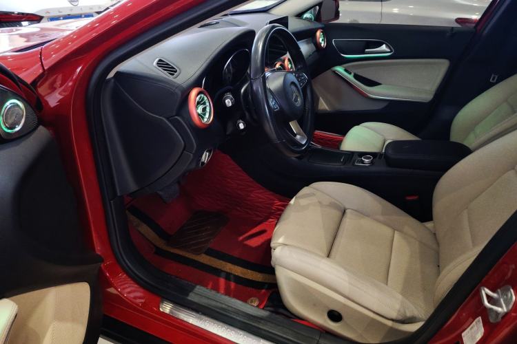 Used Mercedes-Benz GLA 2016 GLA 220 4MATIC Fashion Edition
