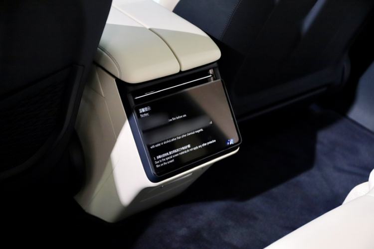 Used Zeekr 001 2026 95° All-Wheel-Drive Max Edition Interior 4