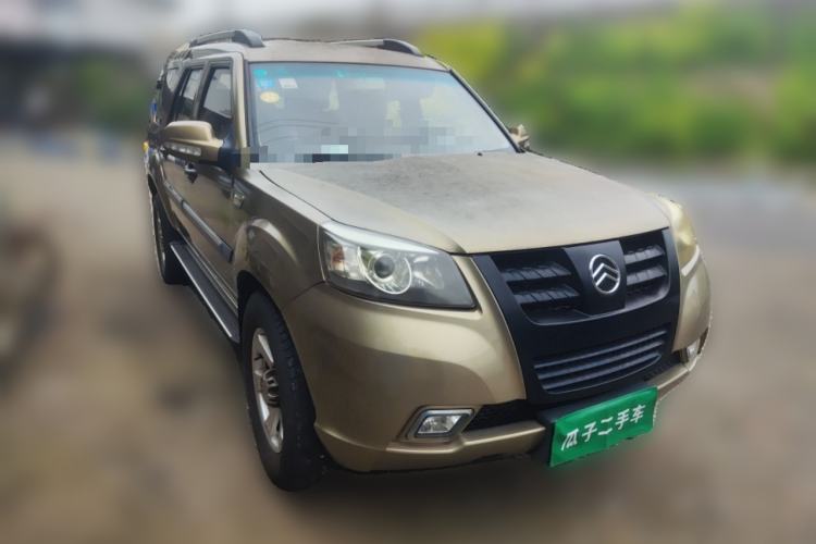 Used Golden Dragon Hiace  Front Right 45 Deg