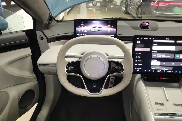 Used Hima Luxeed S7 2025 855 km Max Steering Wheel