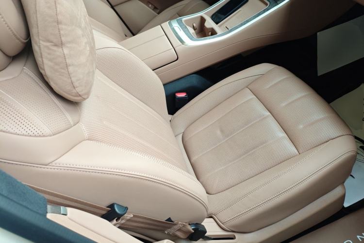 Used ONVO Luxeed L90 2025 Model—Max Six-Seater Version Right Front Seat