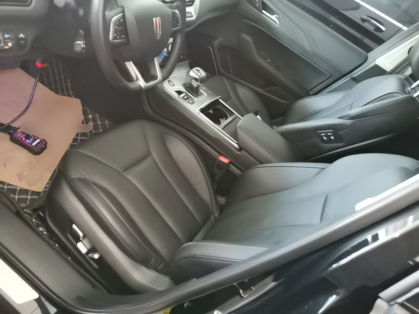 Hongqi H5 2022 Classic Model 1.8T Automatic Smart Connect Flagship Edition - Chinese Trim Chang — снимка 17