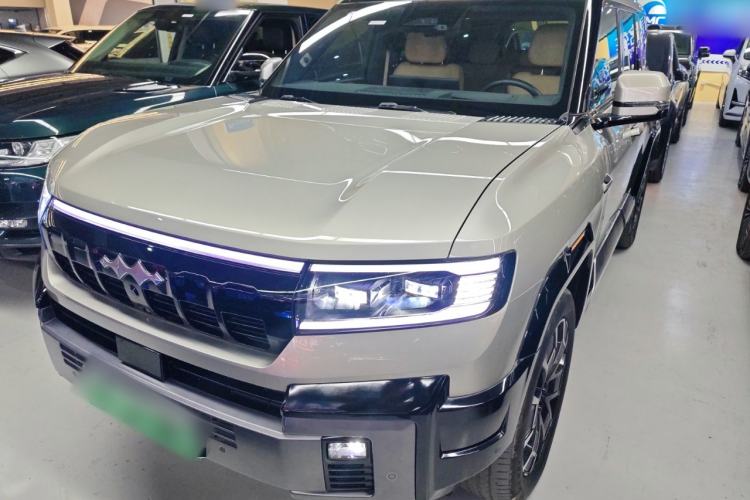 Used Formula Leopard 8 2025 Smart & Brave Flagship Edition 7 Seats