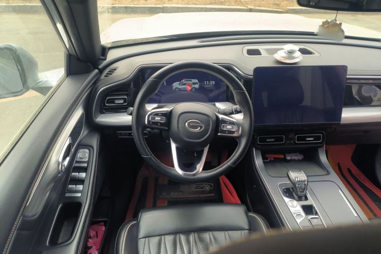 Used GAC Trumpchi GS8 2022 Linghang Series 2.0 TGDI Two-Wheel-Drive Luxury Smart Connectivity Version (7 Seats)
